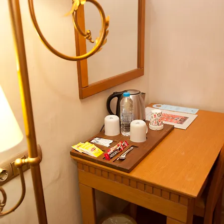 Usta Park Hotel 4*