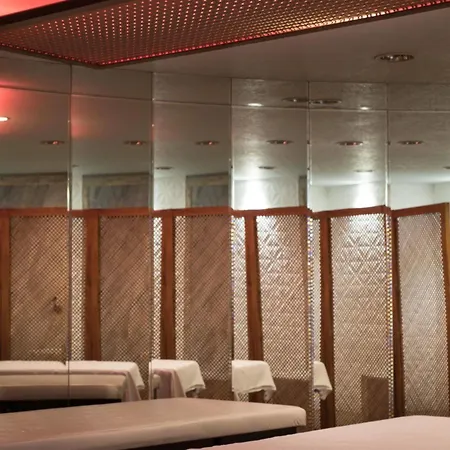 Hotel Usta Park