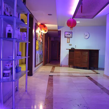 Usta Park 4*