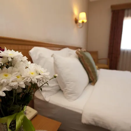 Usta Park Hotel