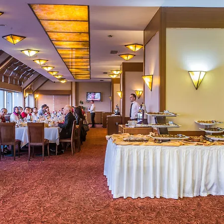 Usta Park Hotel